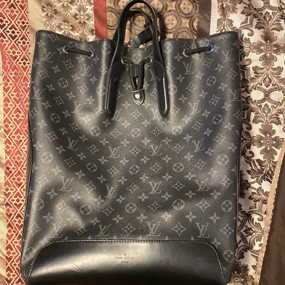 Beautiful Black Louis Vuitton Backpack 🖤